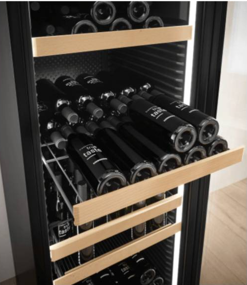 LIEBHERR WIJNBEWAARKAST  WFBli774120